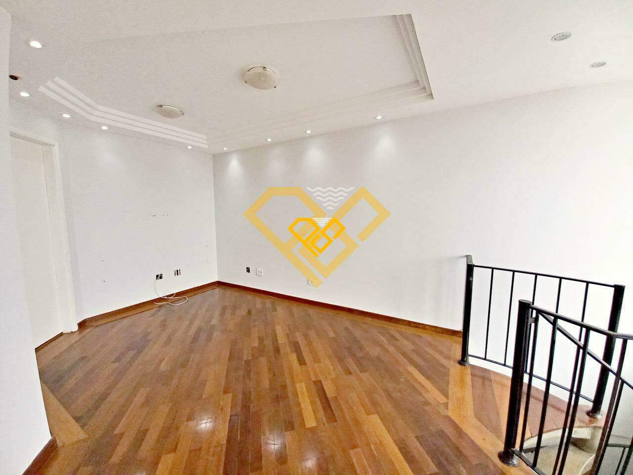 Cobertura para aluguel no Vila Mathias: 