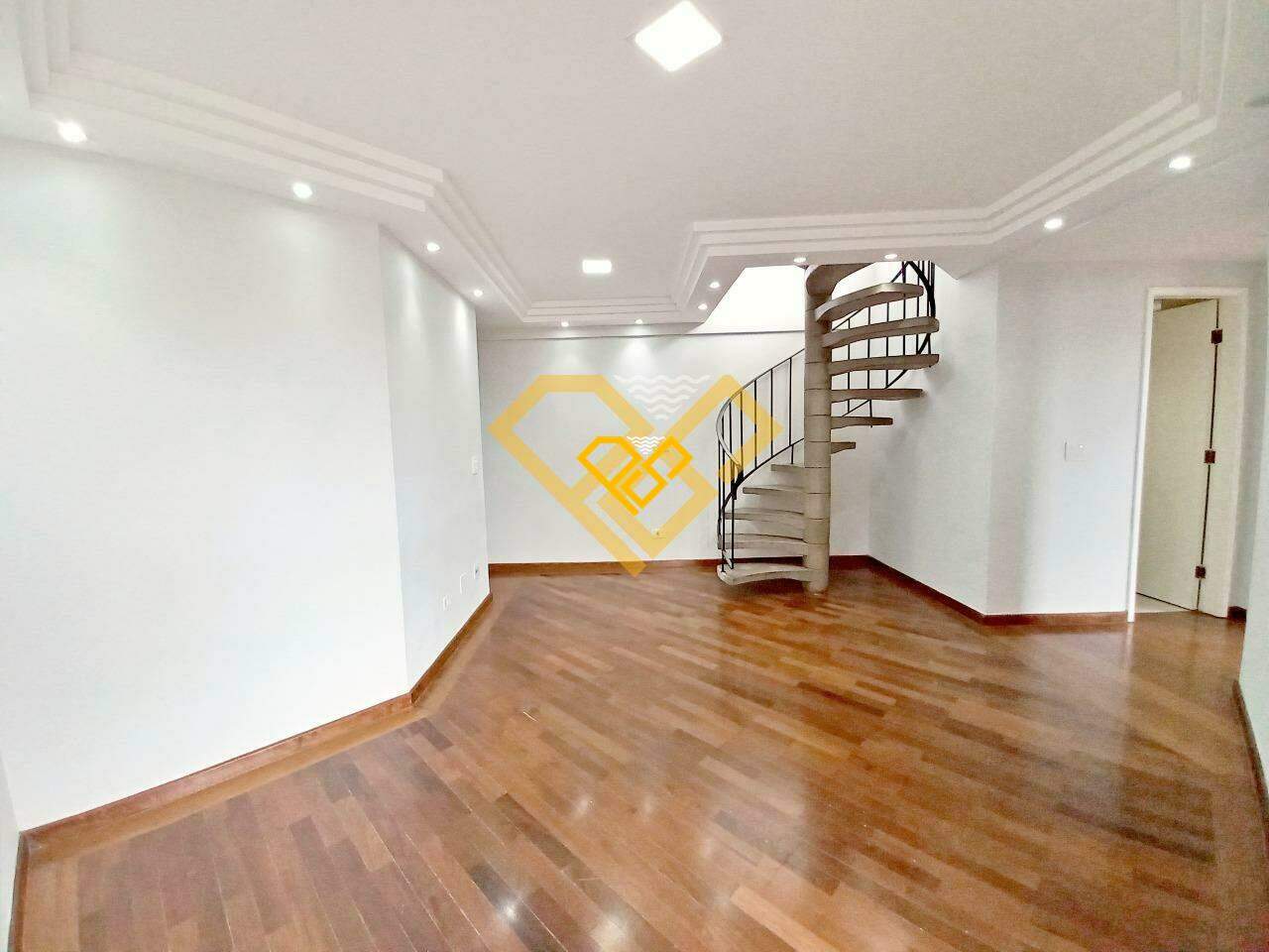 Cobertura para aluguel no Vila Mathias: 