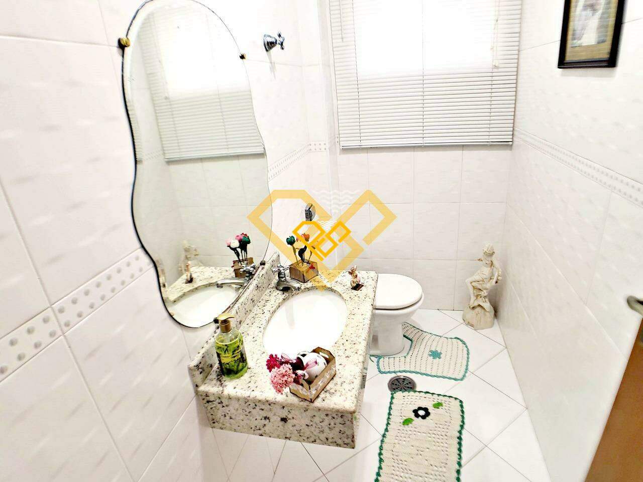 Casa para aluguel no Aparecida: LAVABO