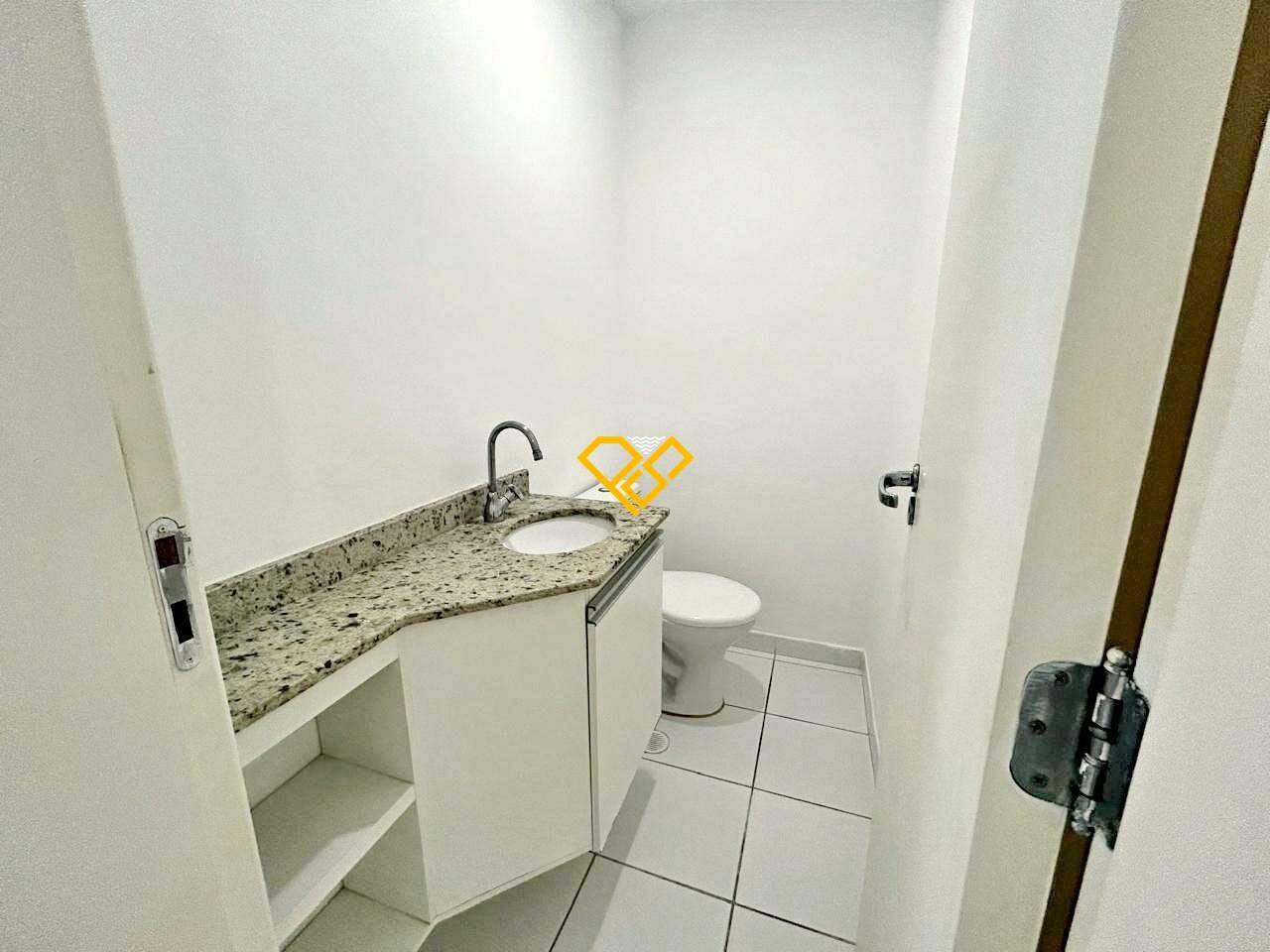 Apartamento para aluguel no Ponta da Praia: Lavabo