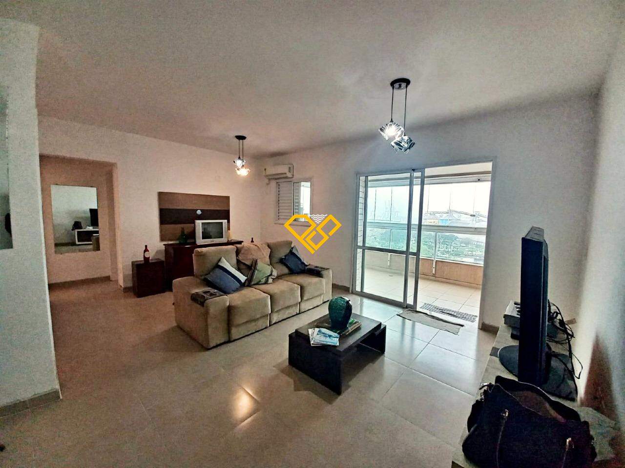 Apartamento à venda no Ponta da Praia: Sala
