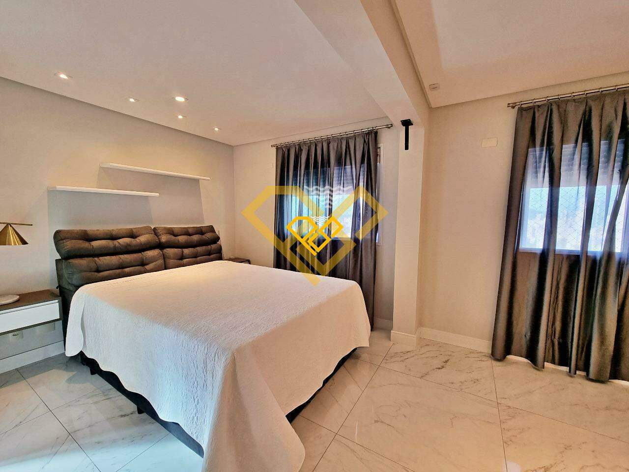 Apartamento para aluguel no Gonzaga: Suite 3