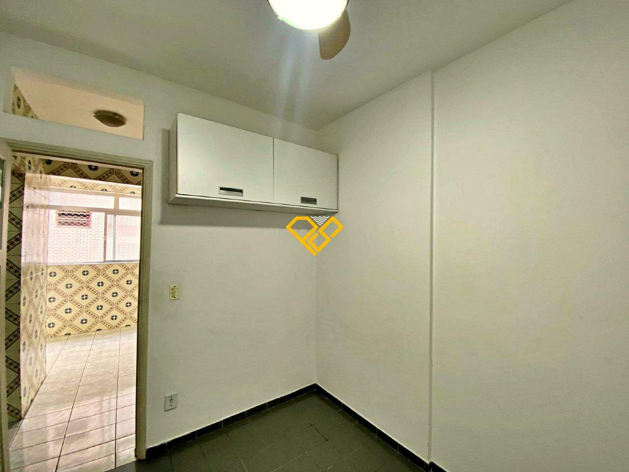 Apartamento à venda no Gonzaga: Dependência