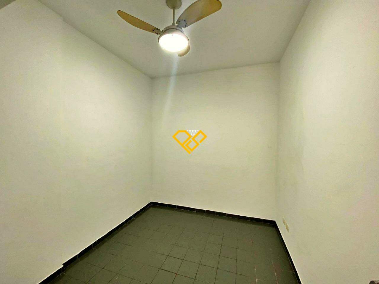 Apartamento à venda no Gonzaga: Dependência