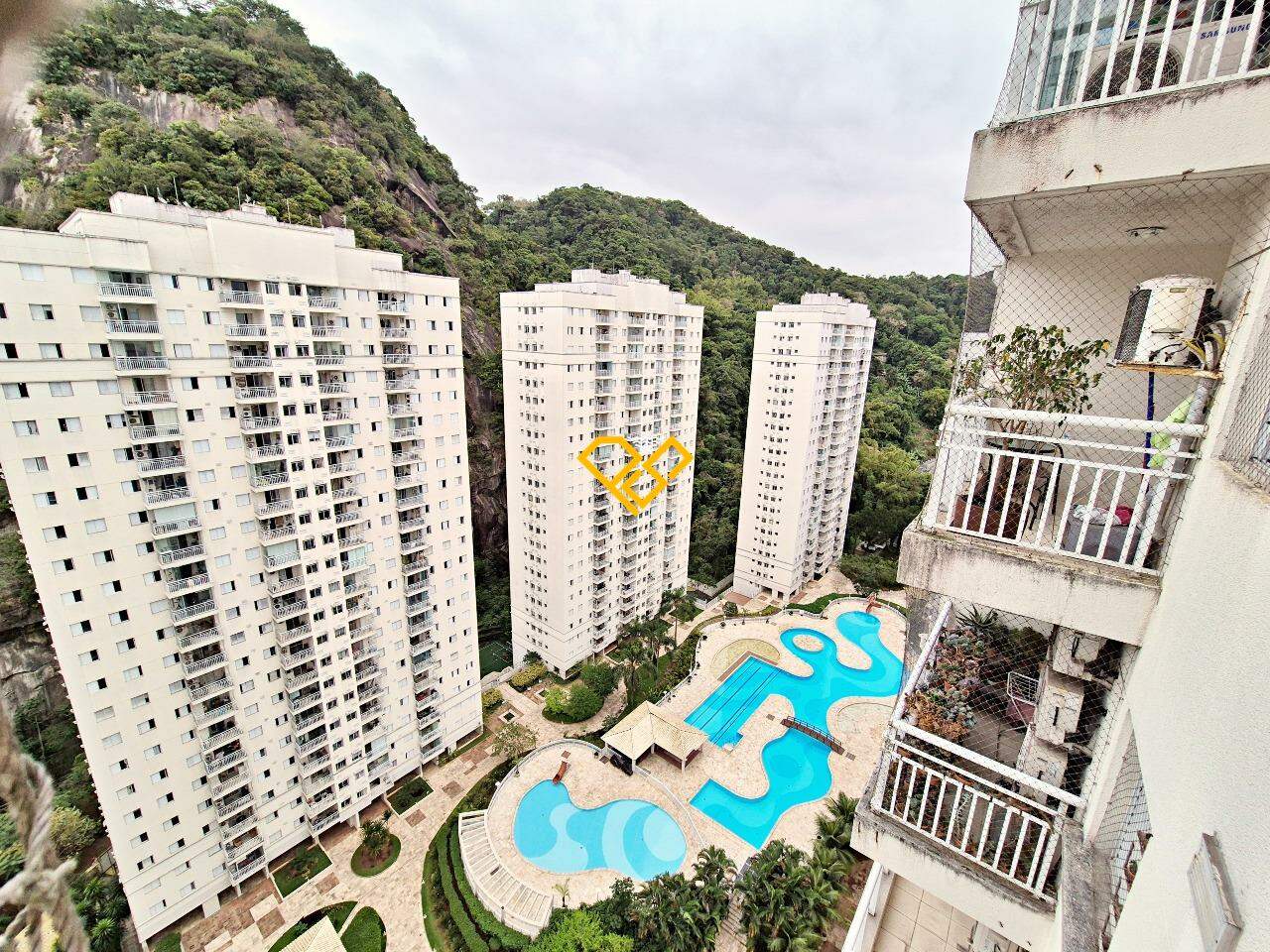 Apartamento para aluguel no Marapé: Vista