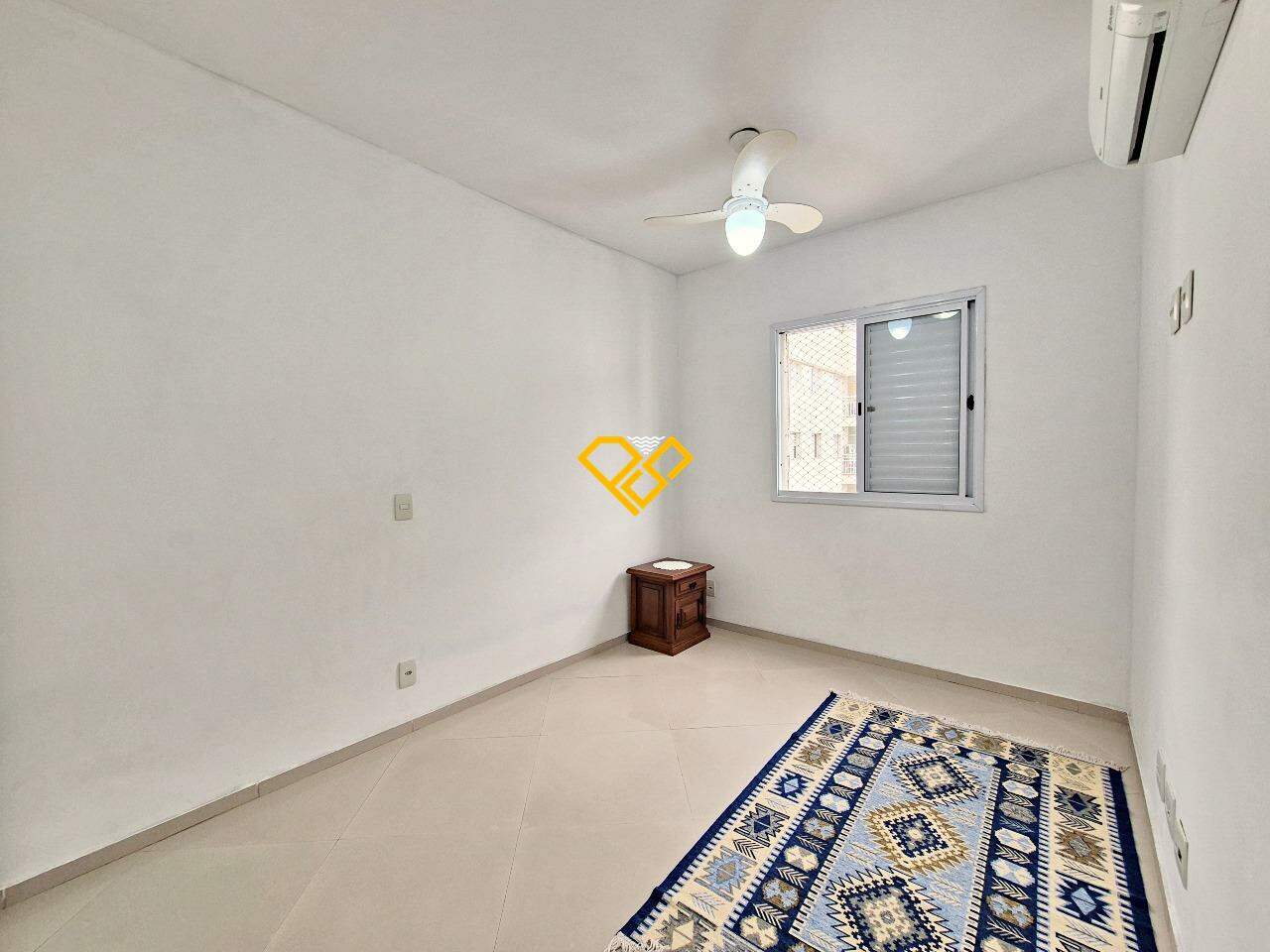 Apartamento para aluguel no Marapé: Dormitório 1 - suíte