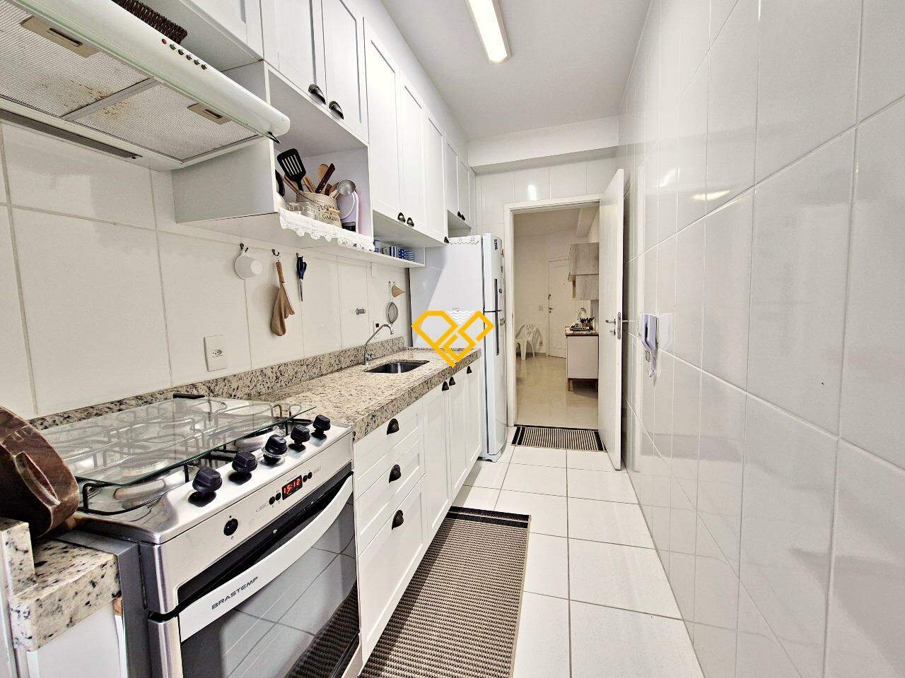 Apartamento para aluguel no Marapé: Cozinha