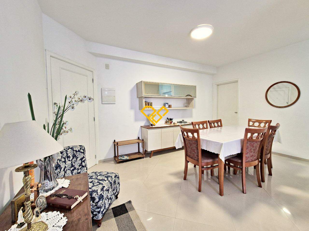 Apartamento para aluguel no Marapé: Sala