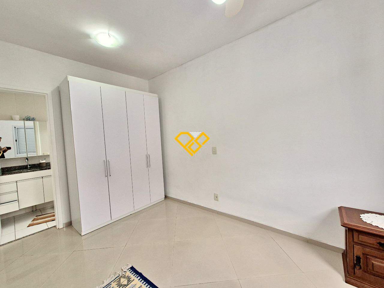 Apartamento para aluguel no Marapé: Dormitório 1 - suíte