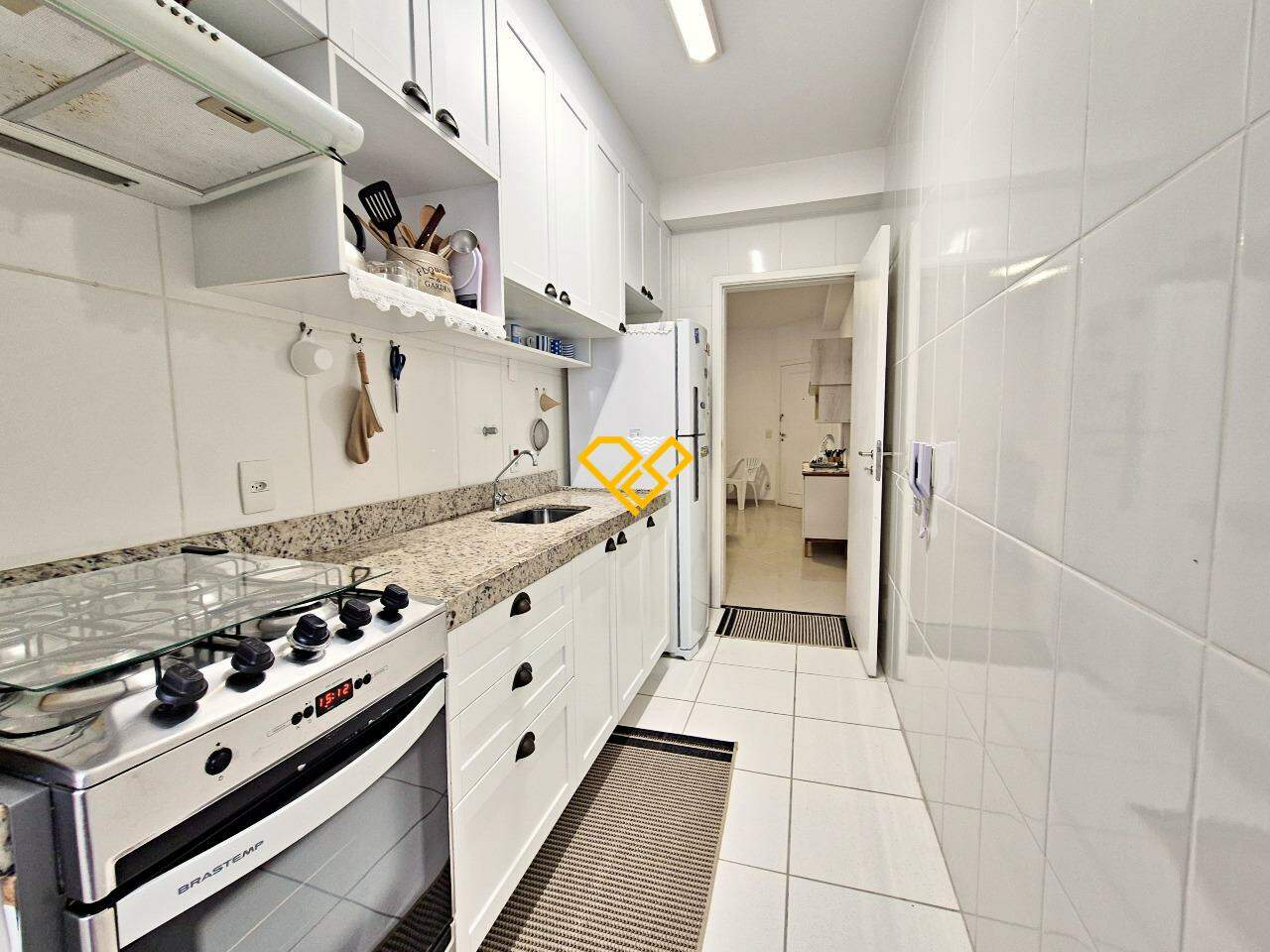 Apartamento para aluguel no Marapé: Cozinha