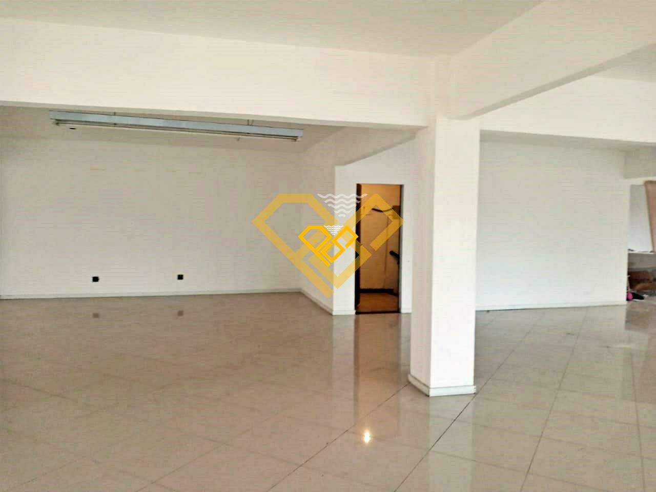 Prédio Comercial para aluguel no Centro: 
