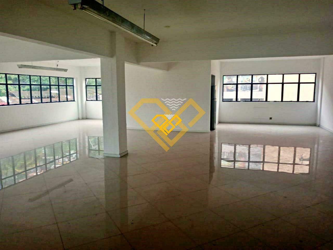 Prédio Comercial para aluguel no Centro: 