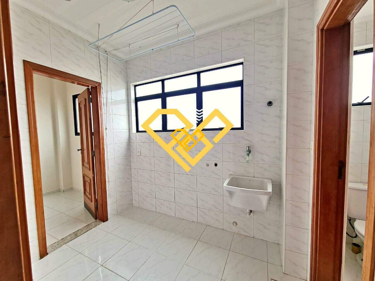 Apartamento para aluguel no Pompéia: Área de serviço