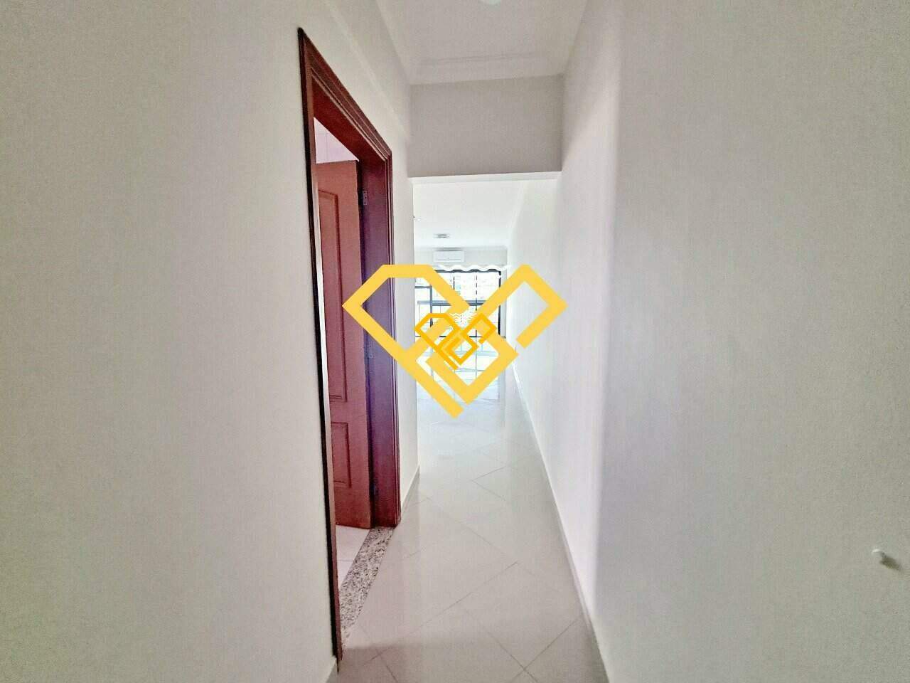 Apartamento para aluguel no Pompéia: Hall de entrada