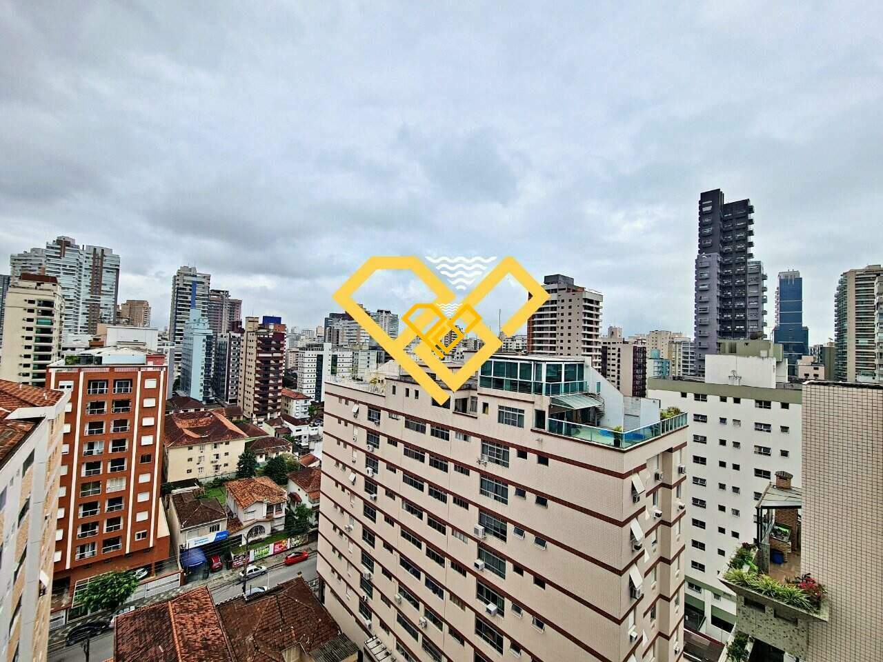 Apartamento para aluguel no Pompéia: Vista da varanda