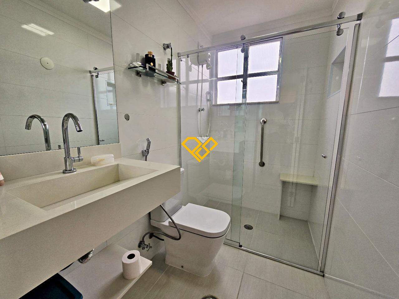 Apartamento à venda no José Menino: Wc suíte