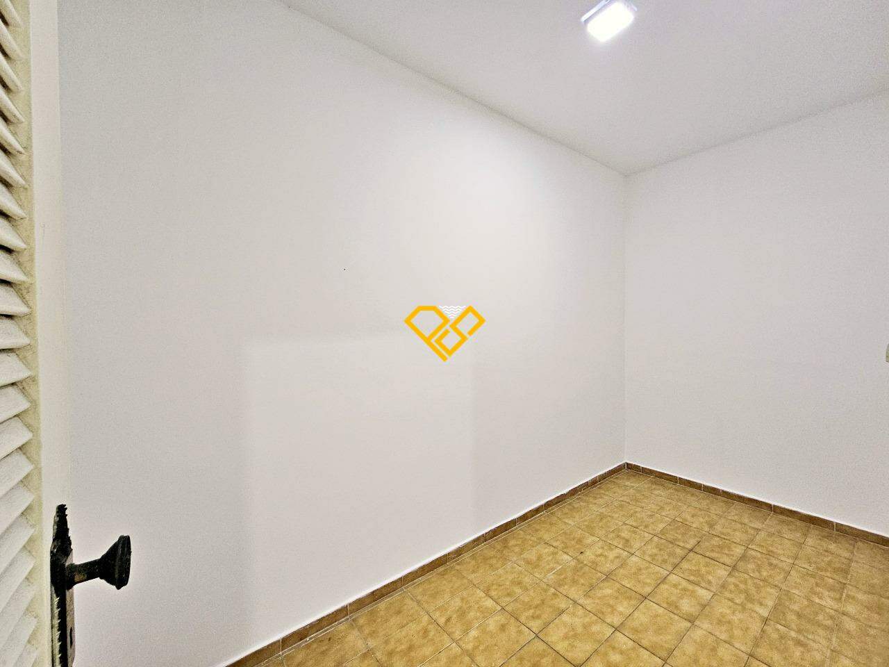 Apartamento para aluguel no Ponta da Praia: Dependência