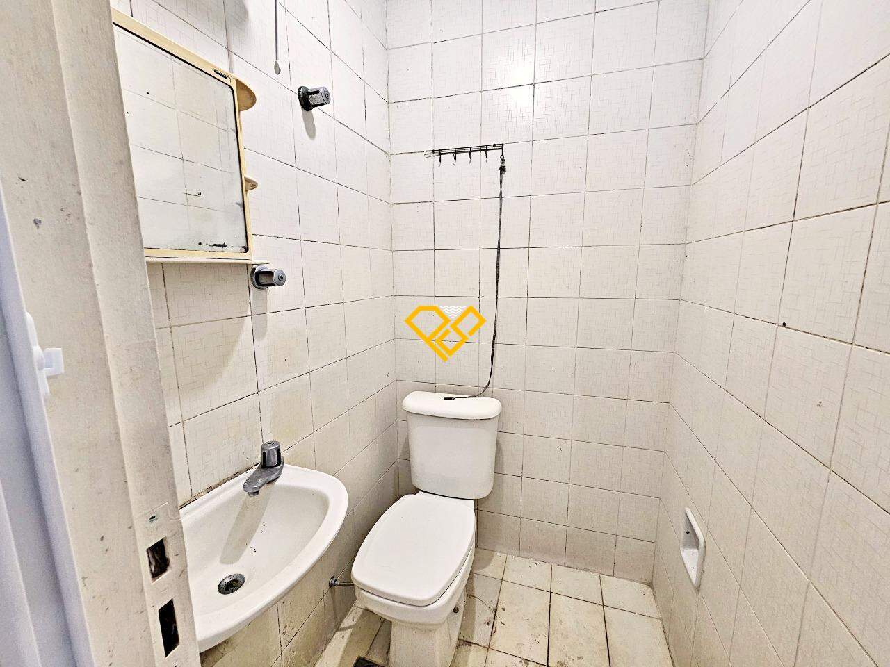 Apartamento para aluguel no Ponta da Praia: Wc de serviço