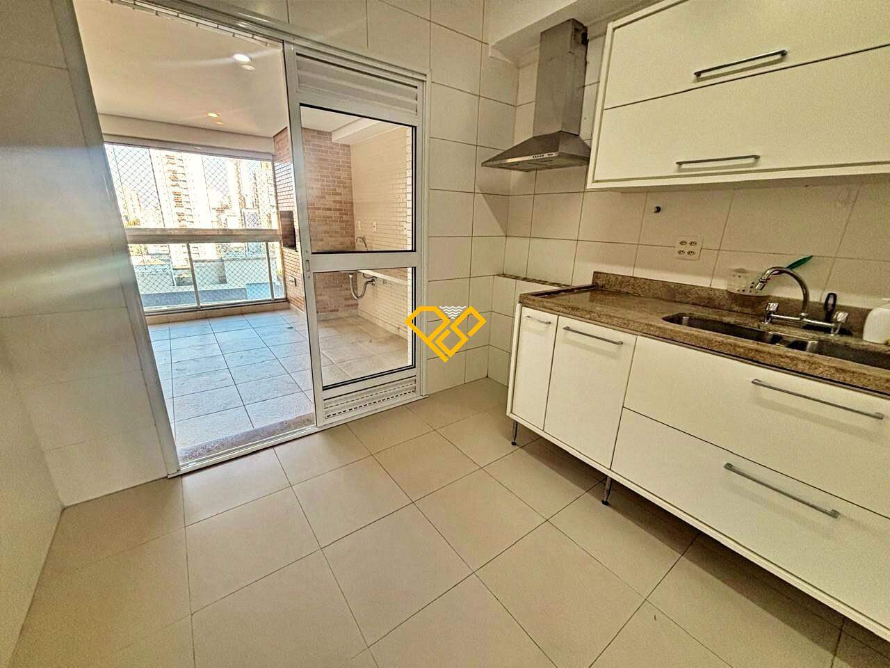 Apartamento para aluguel no Embaré: Cozinha