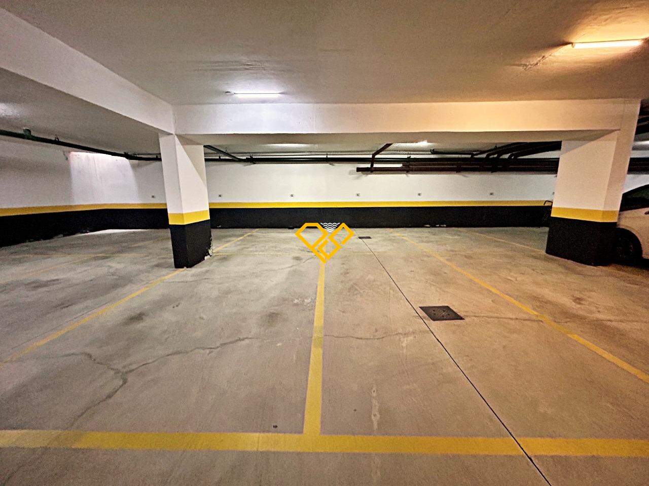 Apartamento para aluguel no Boqueirão: Garagem