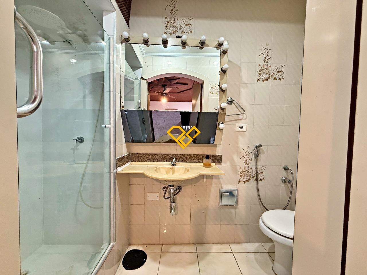 Apartamento à venda no Gonzaga: Wc suíte