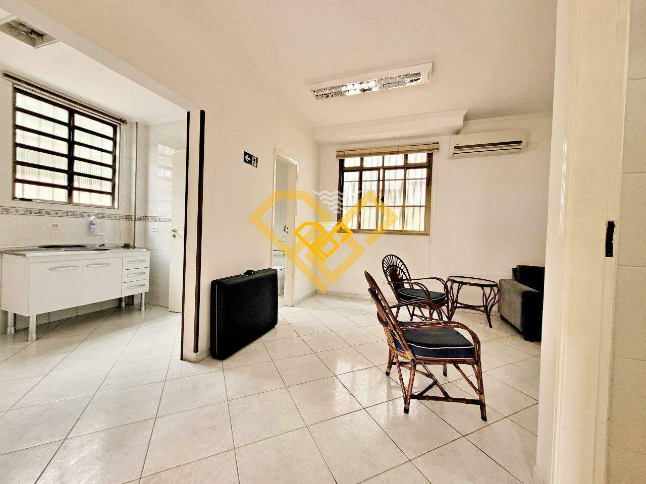 Casa para aluguel no Embaré: 