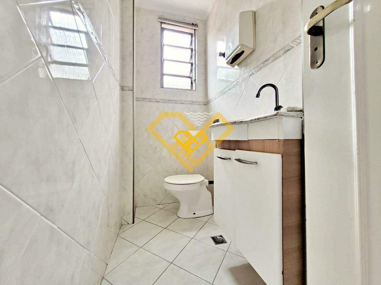 Casa para aluguel no Embaré: 