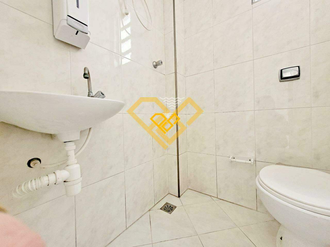 Casa para aluguel no Embaré: 