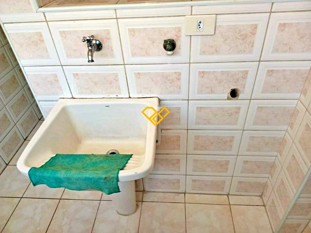 Apartamento para aluguel no Campo Grande: Área de serviço