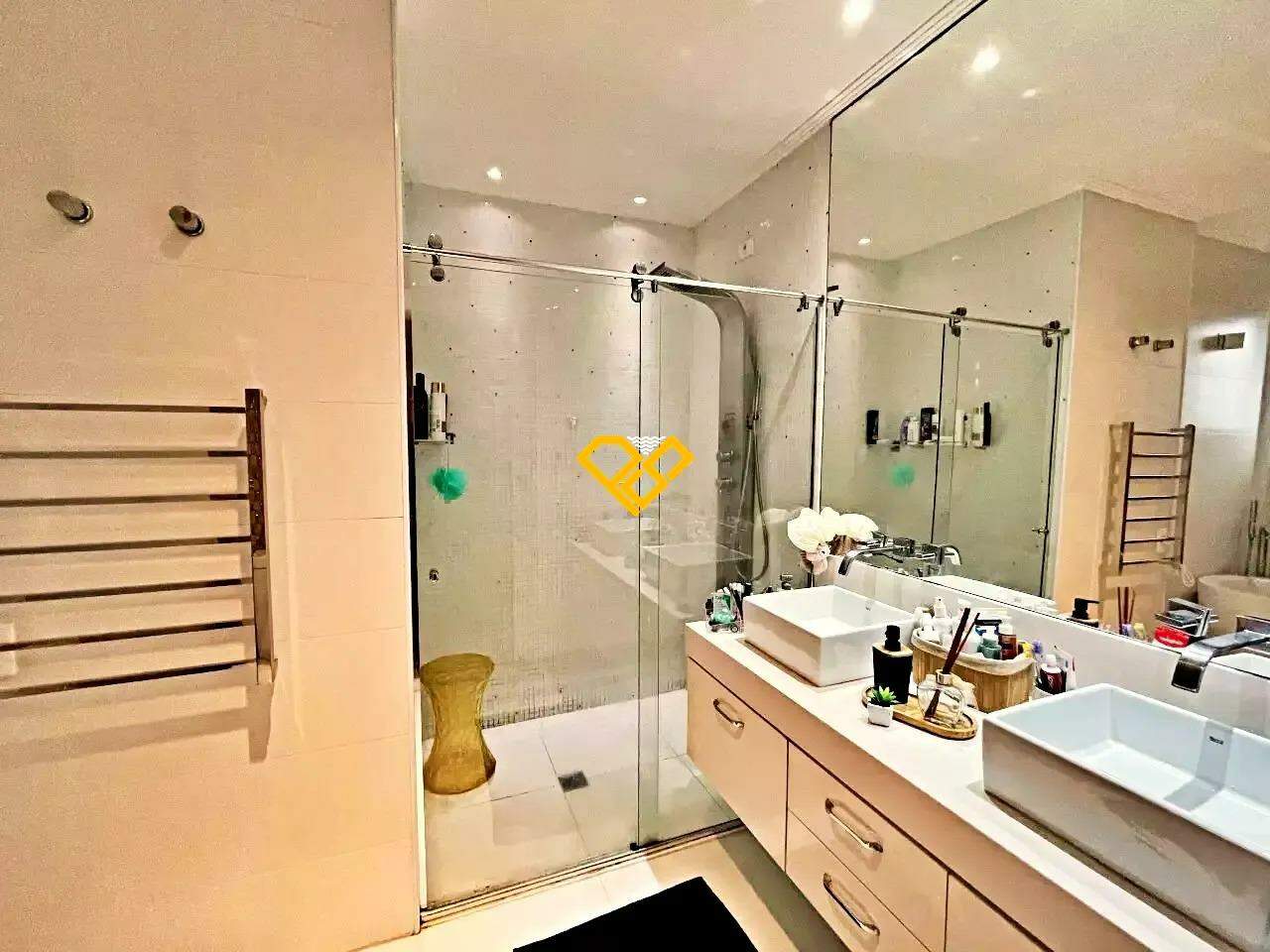 Apartamento para aluguel no Gonzaga: Wc suíte 1 - master