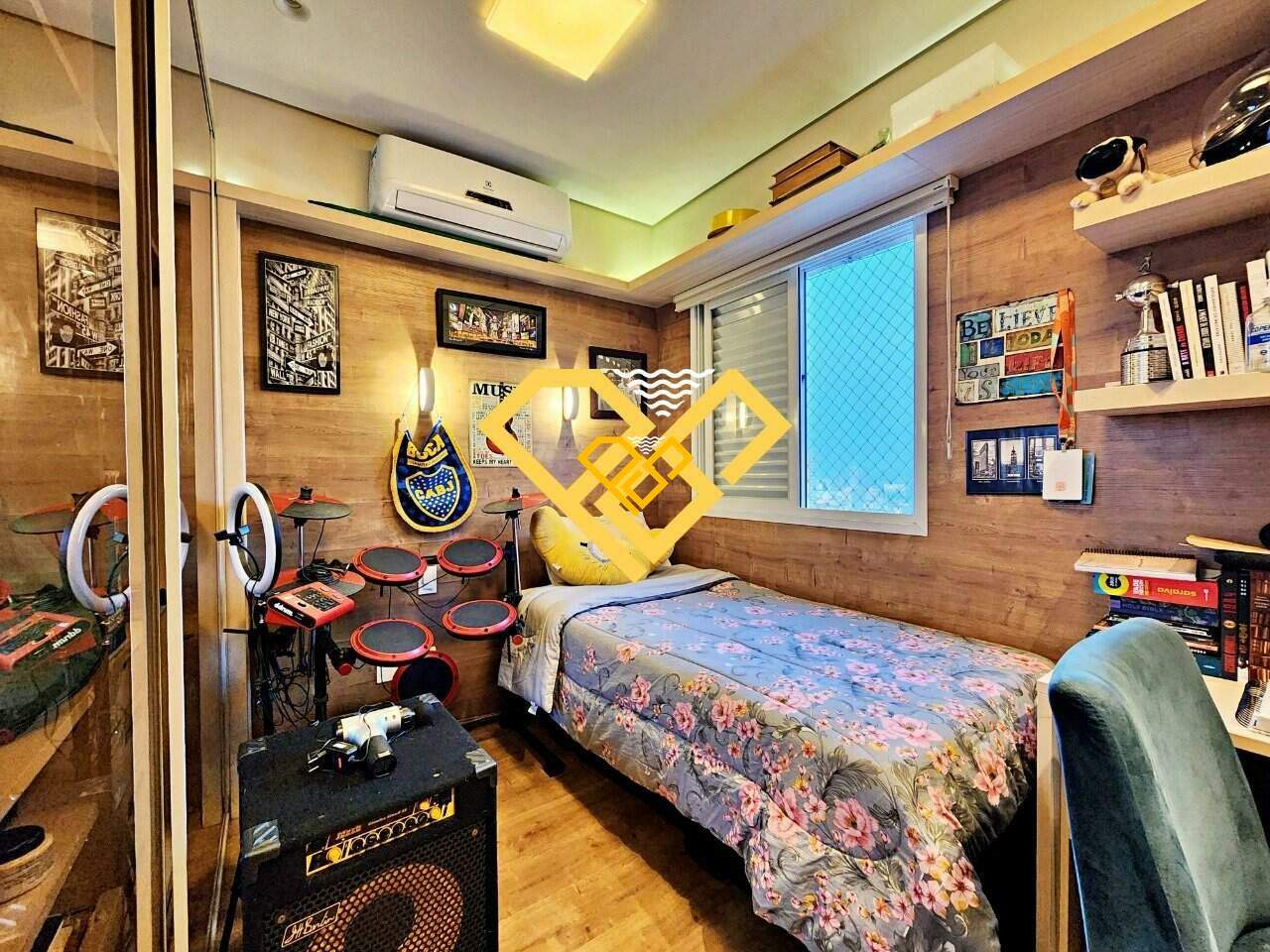Cobertura à venda no José Menino: Quarto