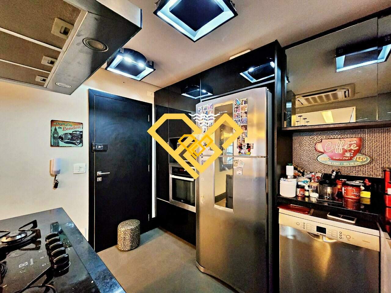 Cobertura à venda no José Menino: Cozinha