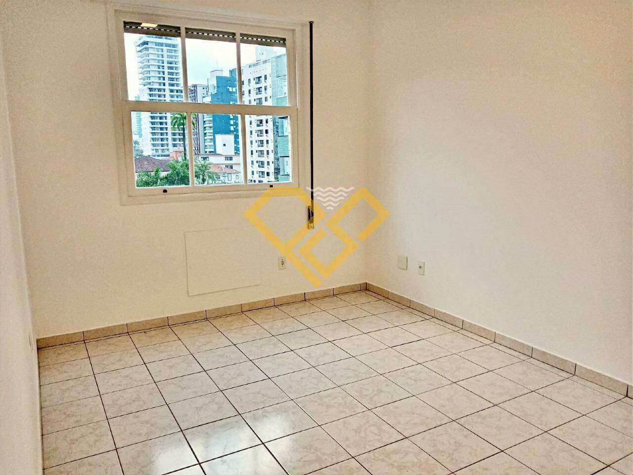 Apartamento para aluguel no Embaré: