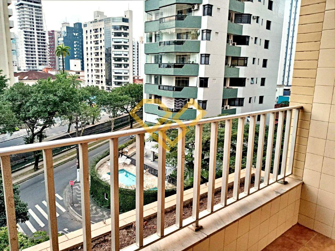 Apartamento para aluguel no Embaré: