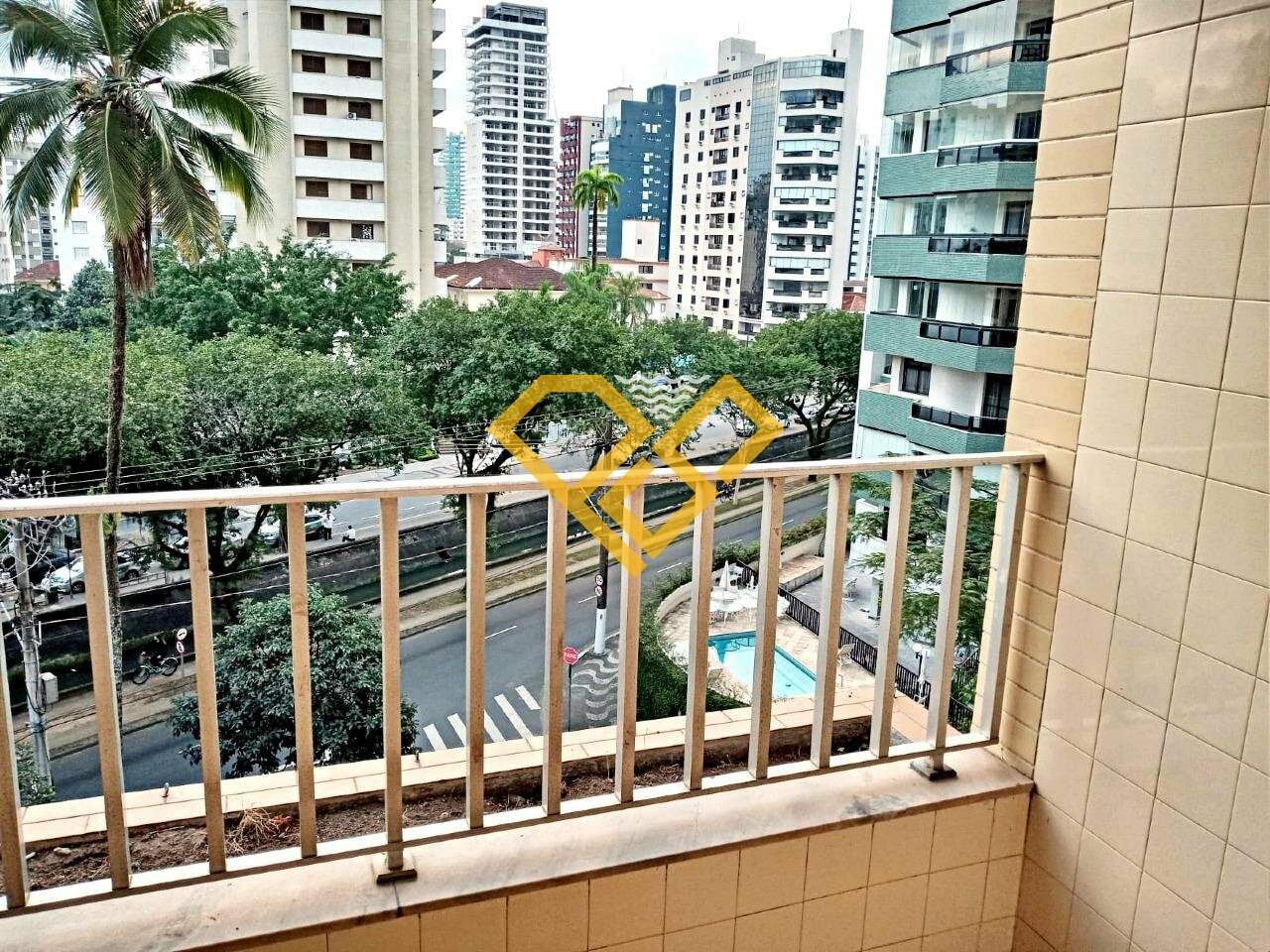 Apartamento para aluguel no Embaré: