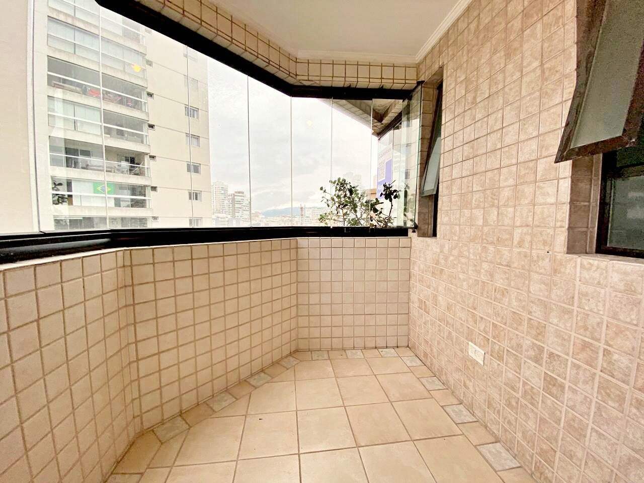 Apartamento para aluguel no Embaré: