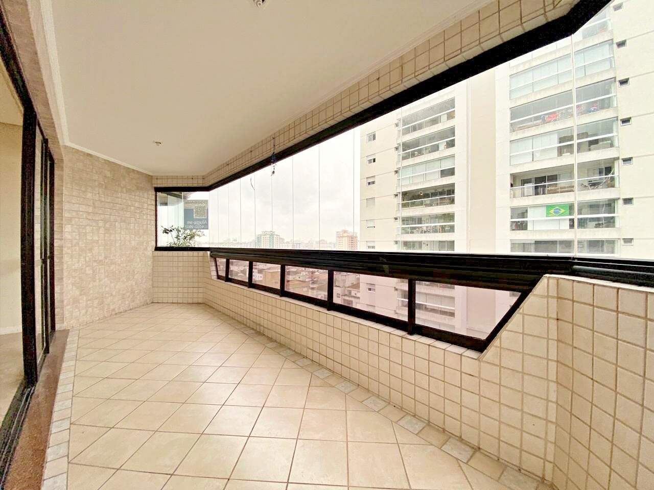 Apartamento para aluguel no Embaré: