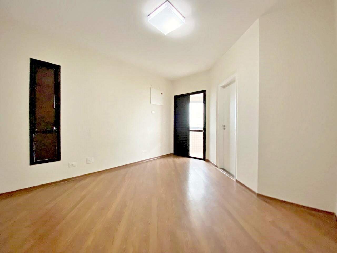 Apartamento para aluguel no Embaré: