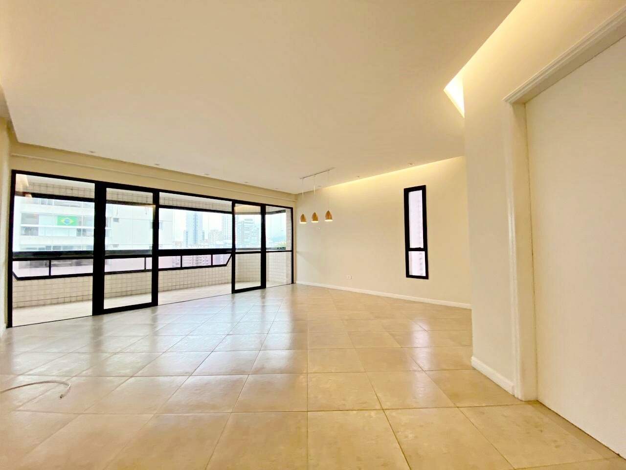 Apartamento para aluguel no Embaré: 