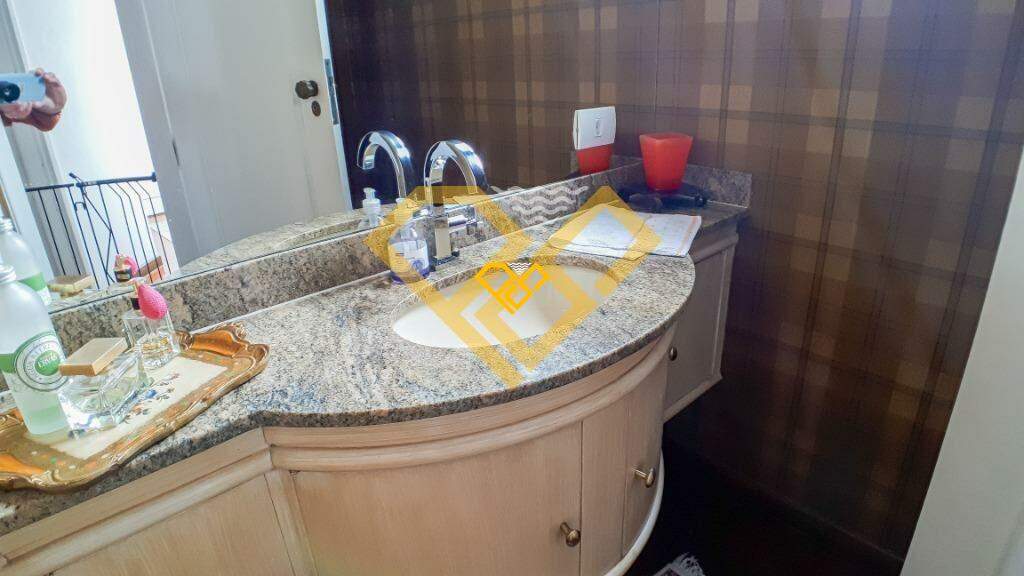 Apartamento para aluguel no Boqueirão: LAVABO