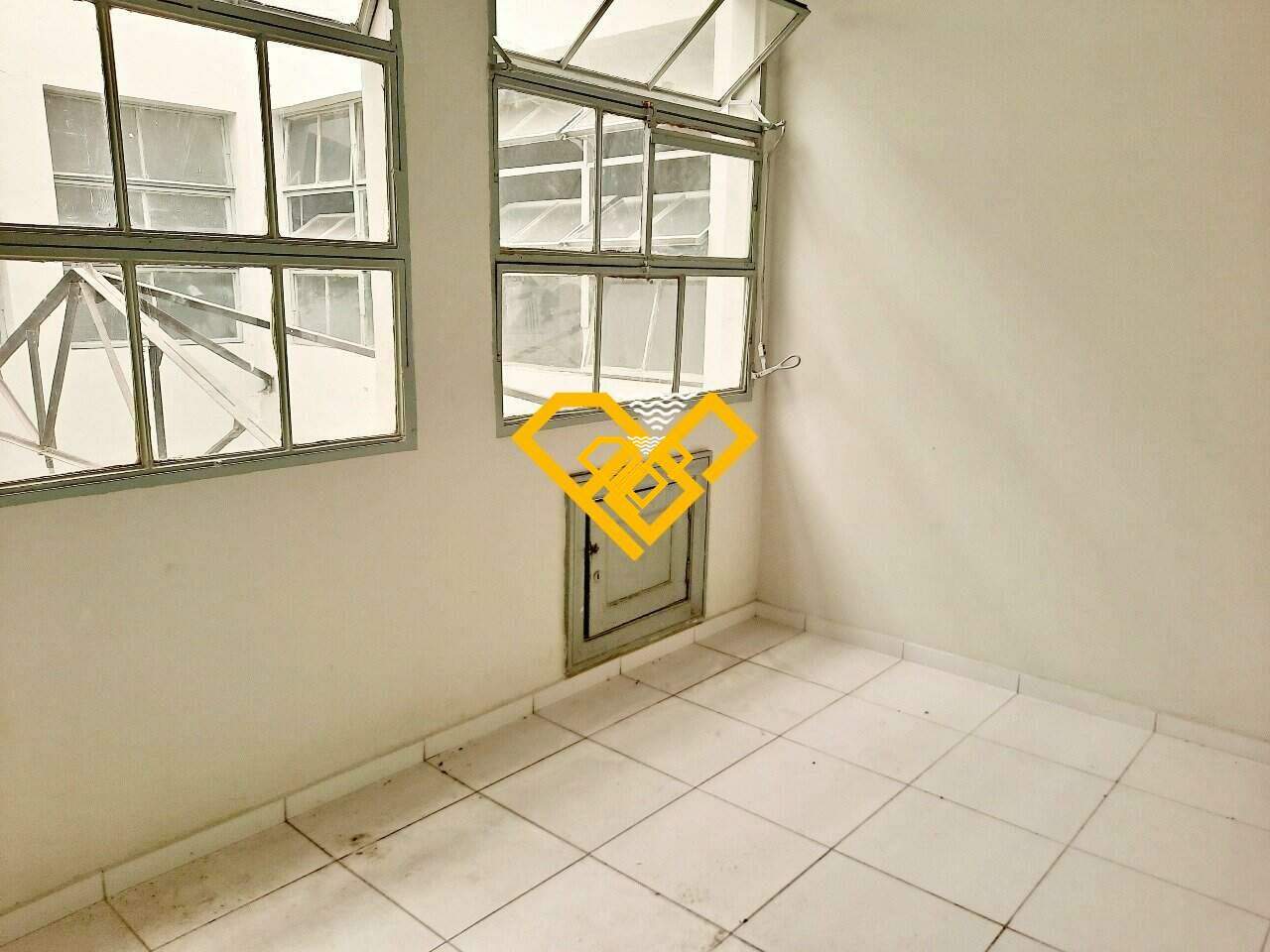 Prédio Comercial para aluguel no Centro:
