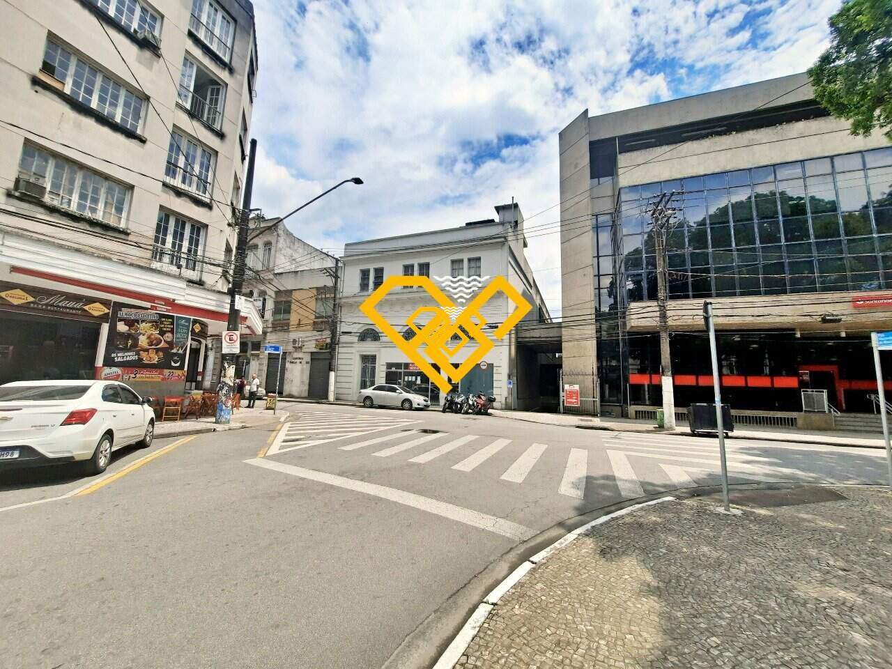 Prédio Comercial para aluguel no Centro: