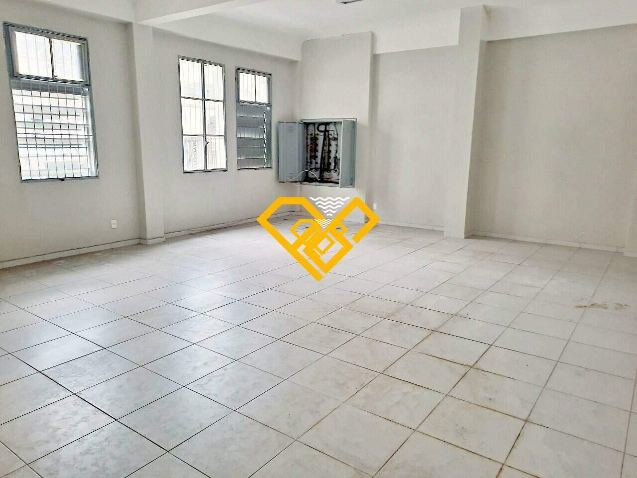 Prédio Comercial para aluguel no Centro:
