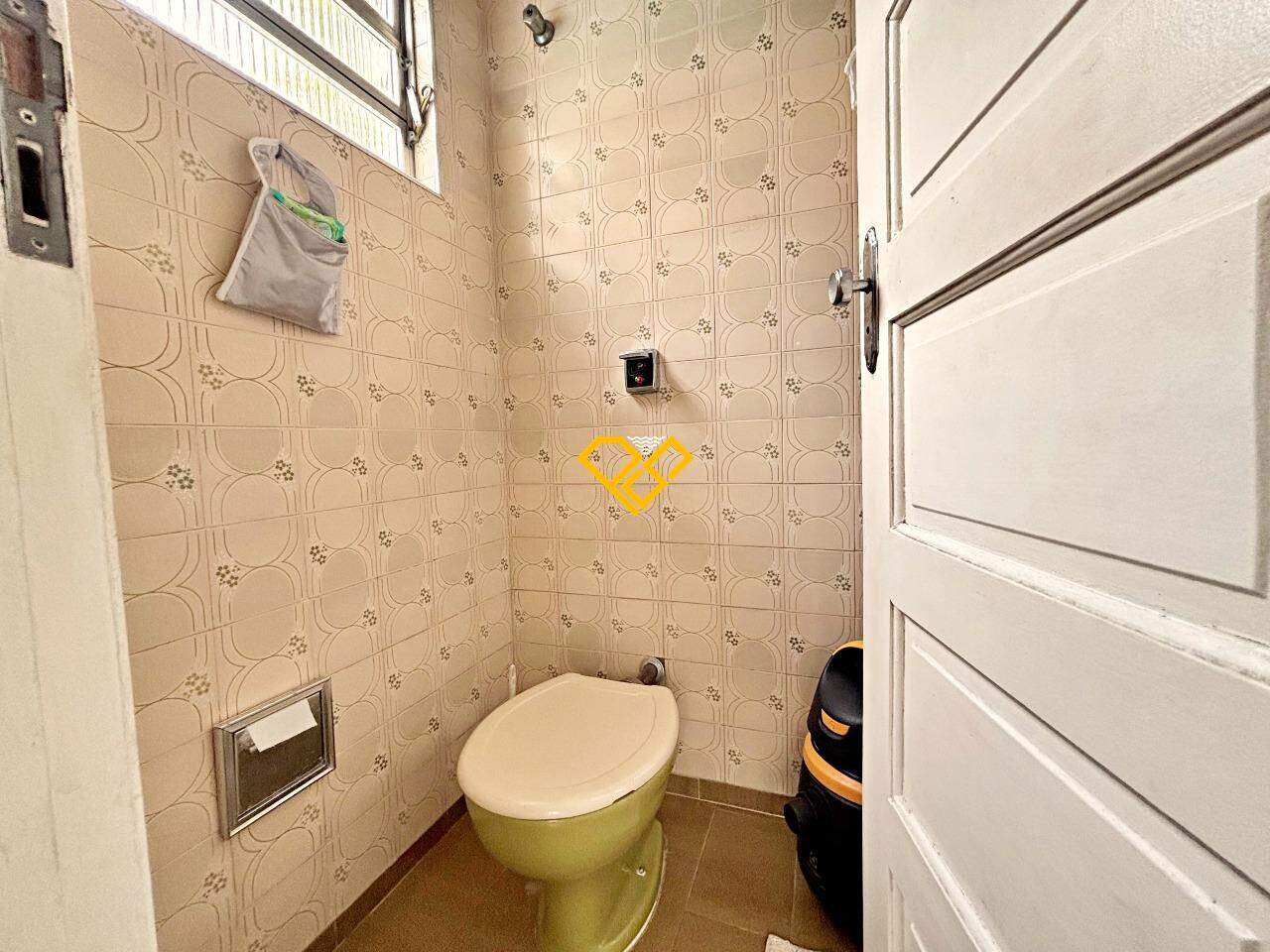 Casa para aluguel no Gonzaga: Wc de serviço