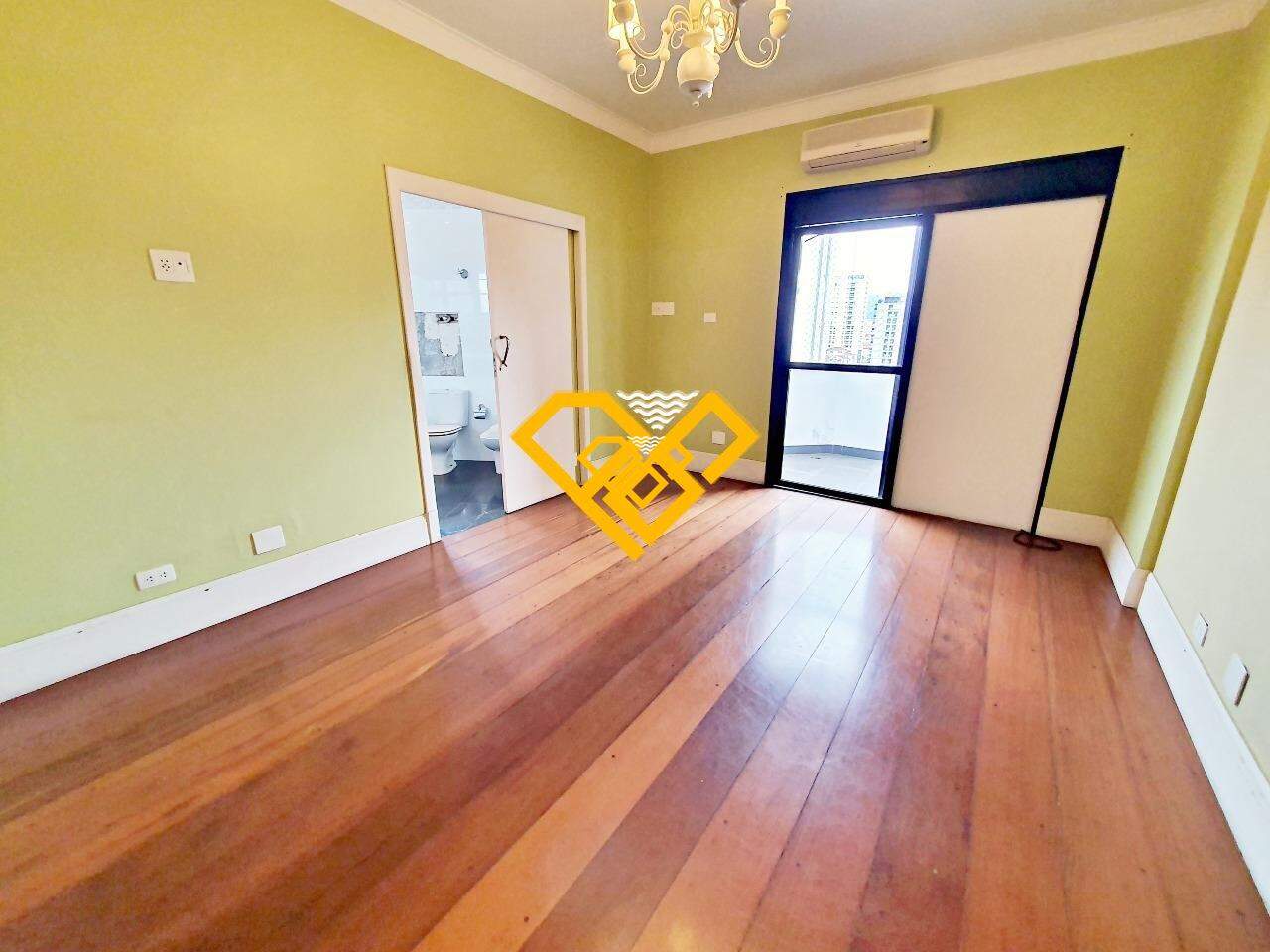 Apartamento para aluguel no Embaré: SUÍTE 4