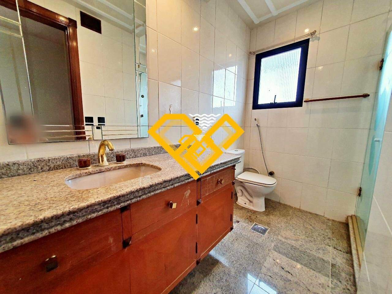 Apartamento para aluguel no Embaré: WC SUÍTE 1