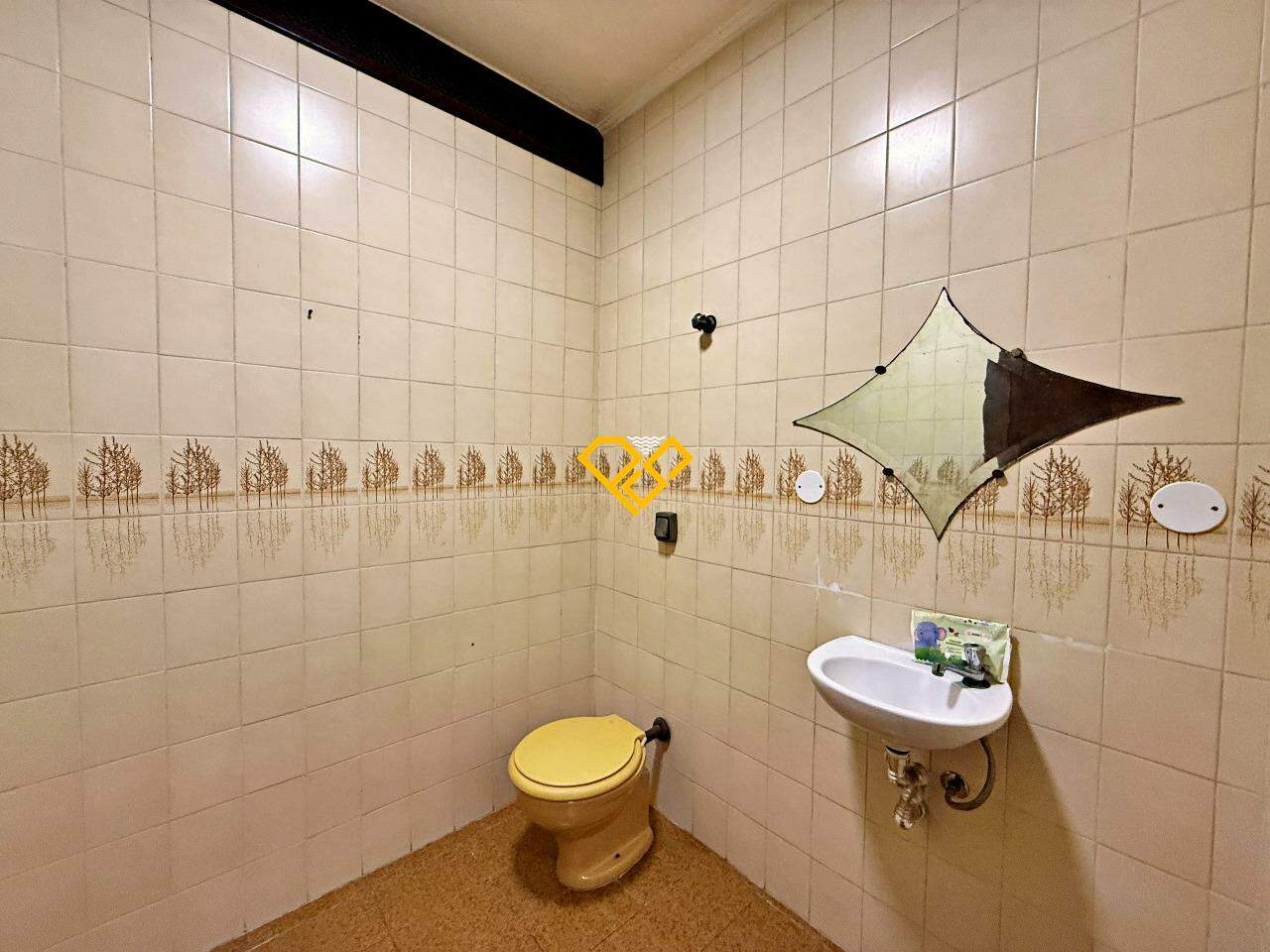 Casa para aluguel no Santa Terezinha: Lavabo