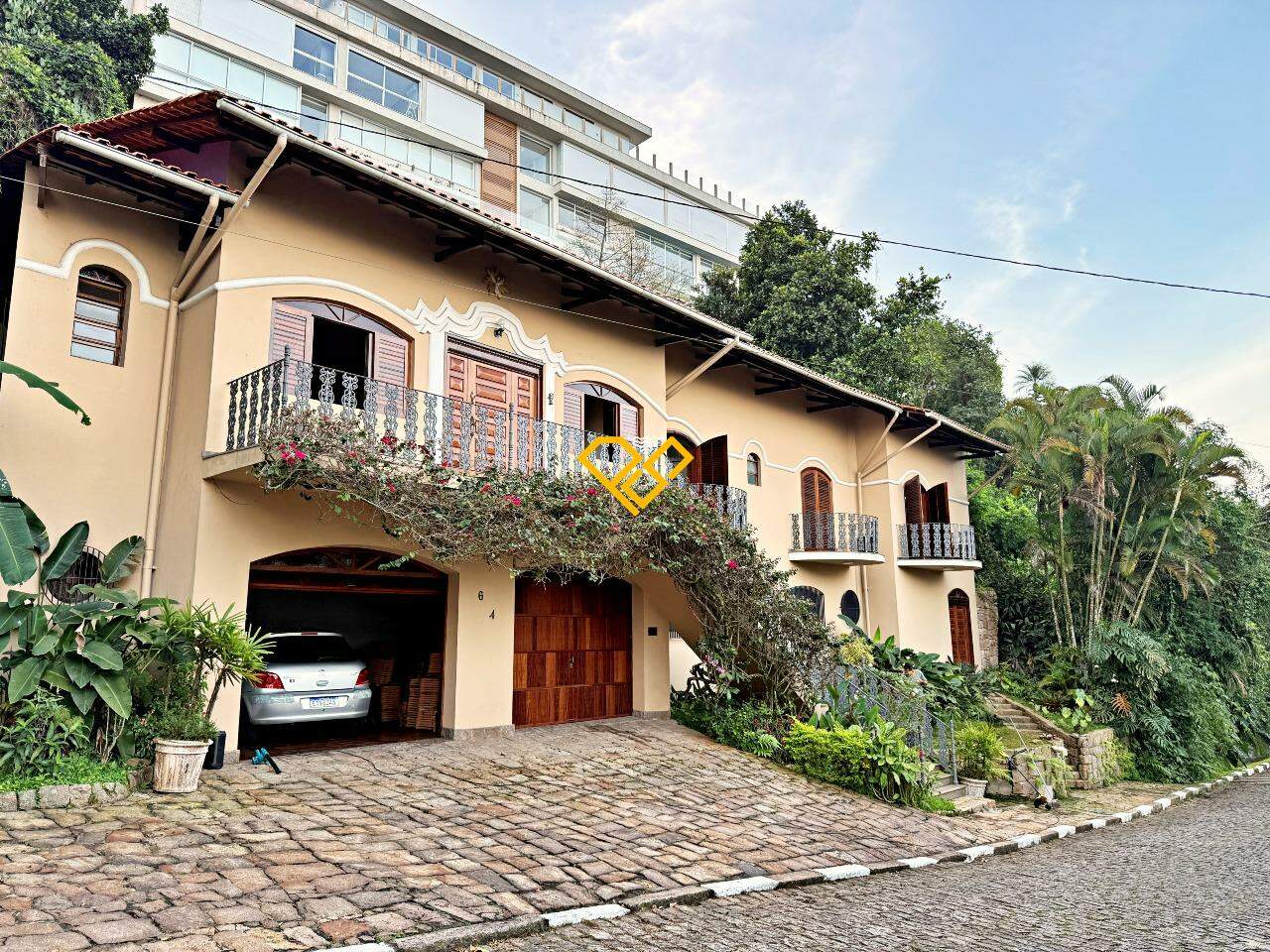 Casa para aluguel no Santa Terezinha: Fachada