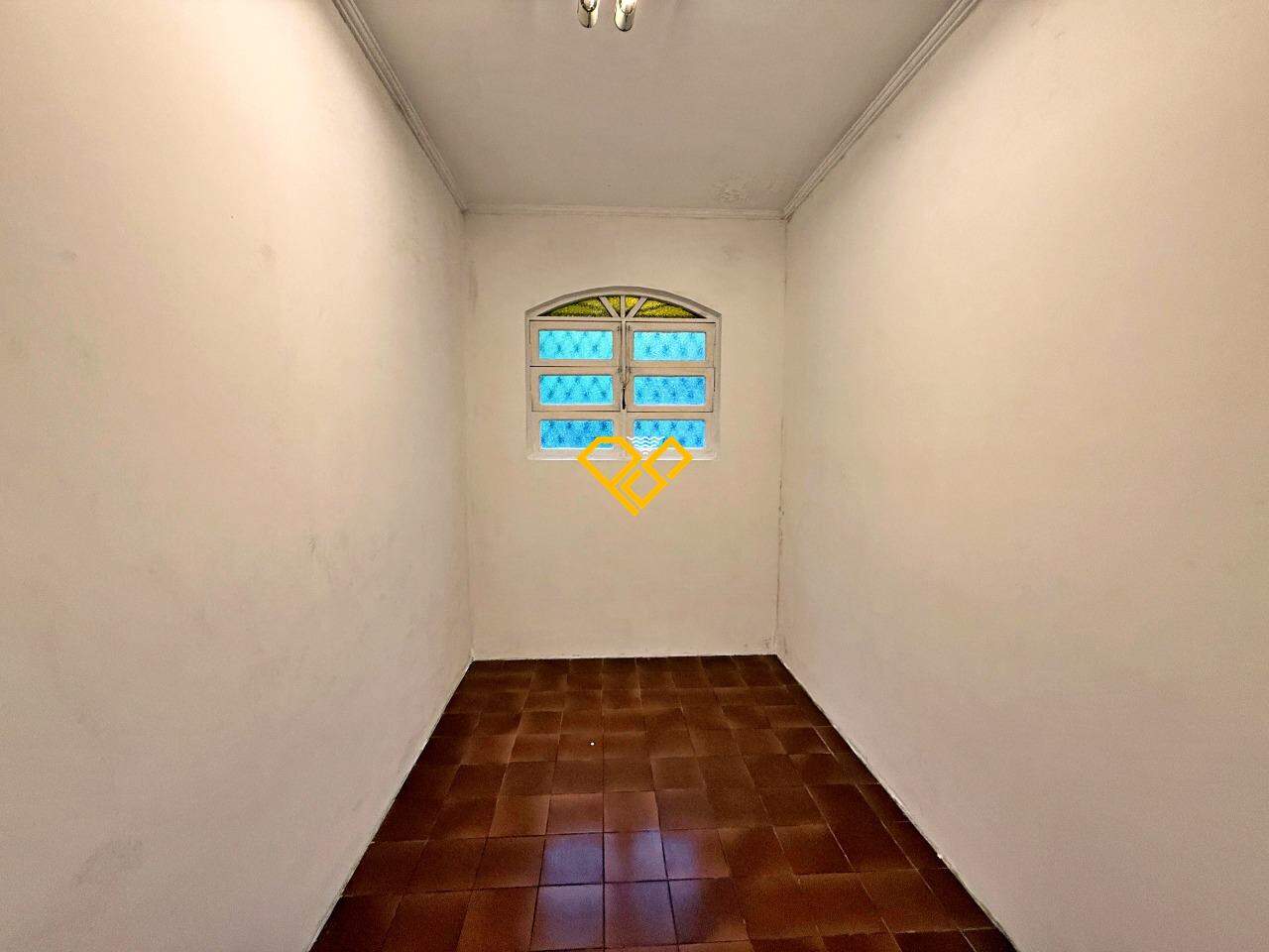 Casa para aluguel no Santa Terezinha: Copa