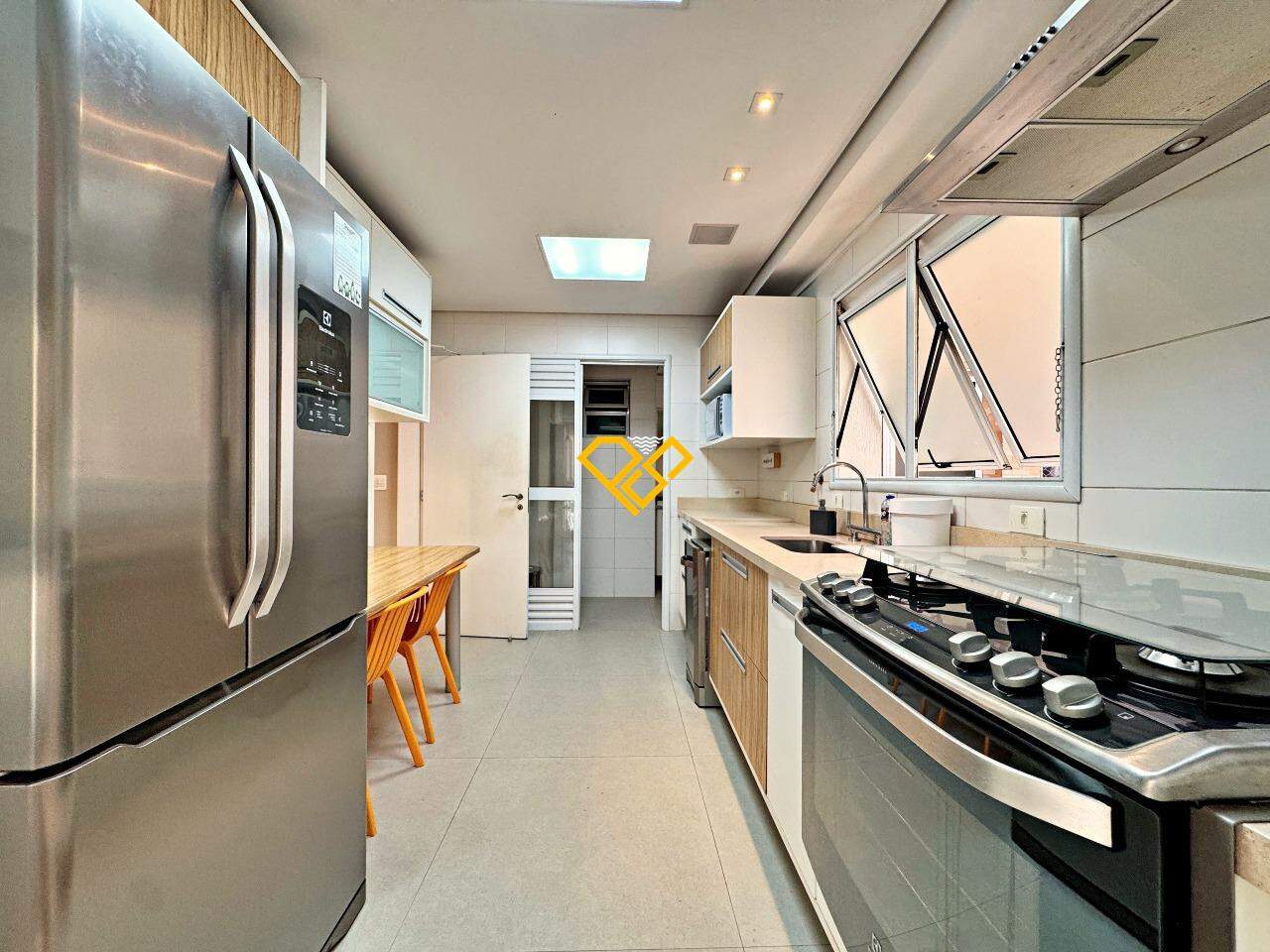 Apartamento à venda no Gonzaga: Cozinha